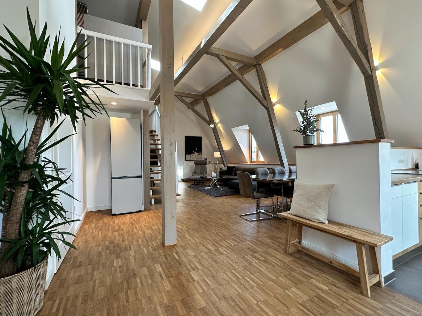 Апартаменти Truly - Viel Platz Fuer Business & Familie - Modern, Garage, Fahrstuhl Аугсбург Екстер'єр фото