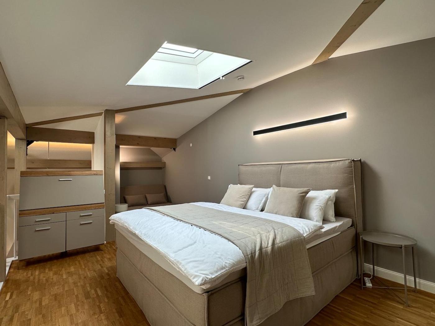 Апартаменти Truly - Viel Platz Fuer Business & Familie - Modern, Garage, Fahrstuhl Аугсбург Екстер'єр фото